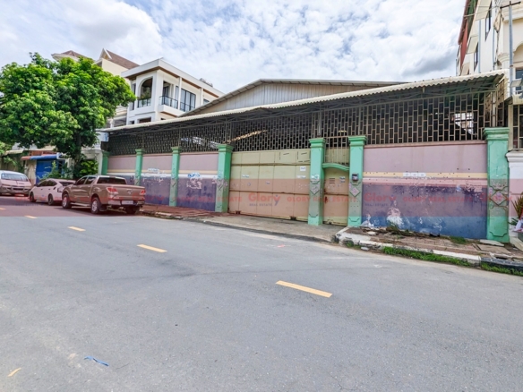625 Sqm Warehouse For Rent Near Olympic Market, Tuol Svay Prey Area 48 625 Sqm Warehouse For Rent Near Olympic Market, Tuol Svay Prey Area