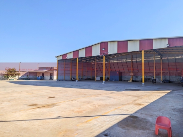 Warehouse With Vacant Land For Lease Along A Main Road In Kouk Roka 12 Warehouse With Vacant Land For Lease Along A Main Road In Kouk Roka