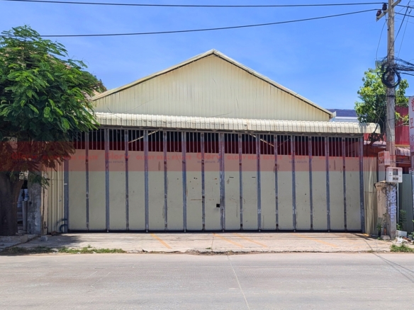 Warehouse For Lease Along A Business Main Road Near Aeon Mall 2 28 Warehouse For Lease Along A Business Main Road Near Aeon Mall 2