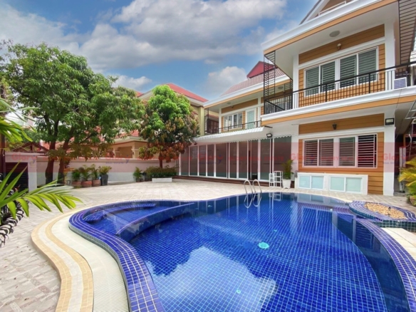 5-Bedroom Villa With Swimming Pool For Lease In Tuol Tompoung Area 31 5-Bedroom Villa With Swimming Pool For Lease In Tuol Tompoung Area