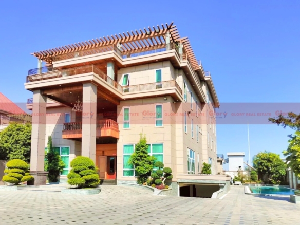 Grand 17-Bed Luxury Villa For Lease | Private Pool &Amp; Office Space 6 Grand 17-Bed Luxury Villa For Lease | Private Pool &Amp; Office Space