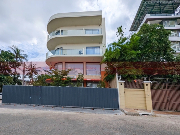 3.5-Storey Corner Restaurant For Lease In Boeung Kak Area, Tuol Kork 3 3.5-Storey Corner Restaurant For Lease In Boeung Kak Area, Tuol Kork
