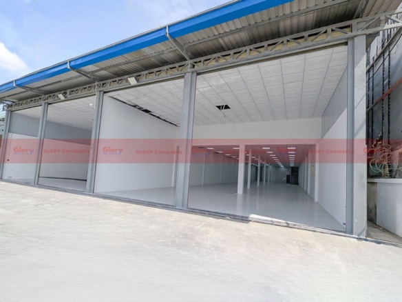 400 Sqm Retail Space With Mezzanine For Lease Along A Major Road 52 400 Sqm Retail Space With Mezzanine For Lease Along A Major Road