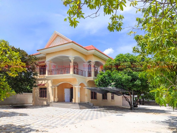 4 Beds Plus 2 Offices With Large Garden &Amp; Parking Villa For Lease 36 4 Beds Plus 2 Offices With Large Garden &Amp; Parking Villa For Lease