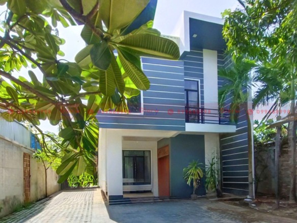 3-Bedroom House With Private Green Space Near Aeon Mall Sen Sok City 32 3-Bedroom House With Private Green Space Near Aeon Mall Sen Sok City