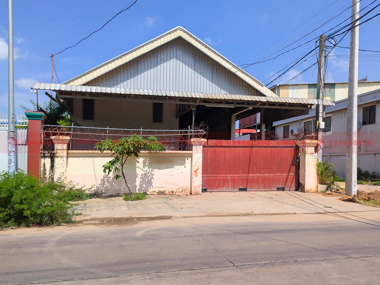 400 Sqm Warehouse For Lease Along A Business Road In Sen Sok Area Img1